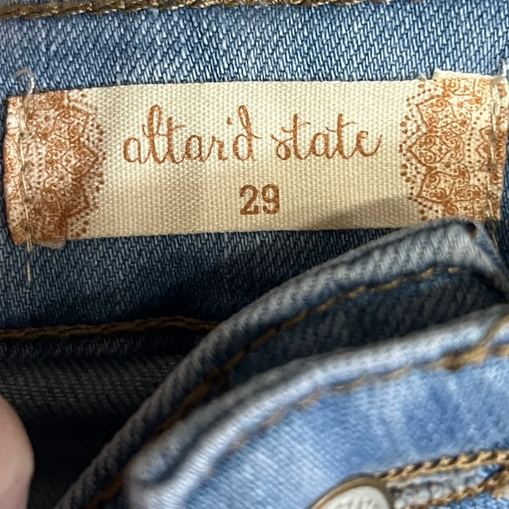 Altar’d State High Rise Flare Star Jeans NWT Size 29 - Picture 6 of 7